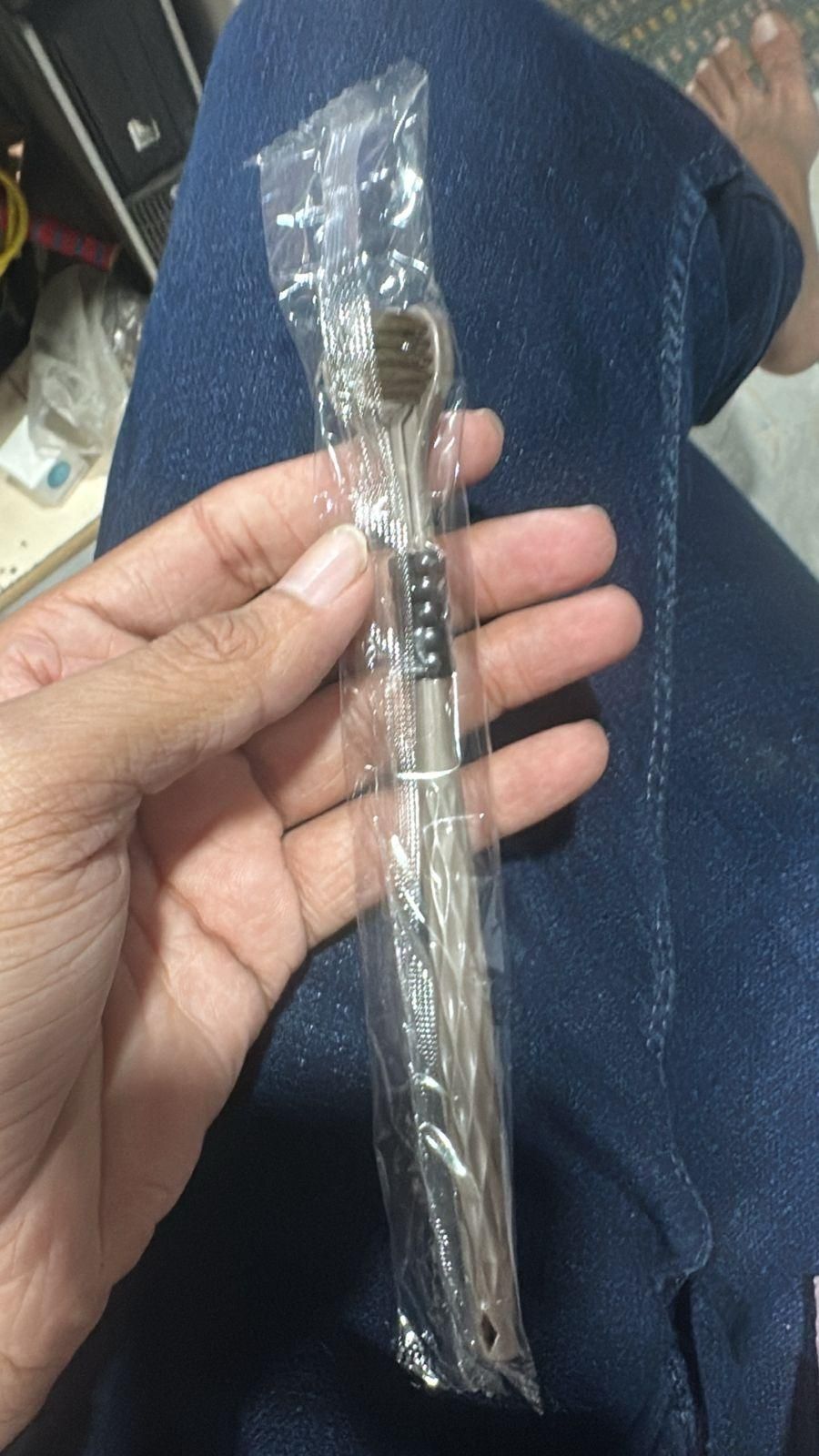3 SIDED TOOTH BRUSH (BUY 2 GET 2 FREE)